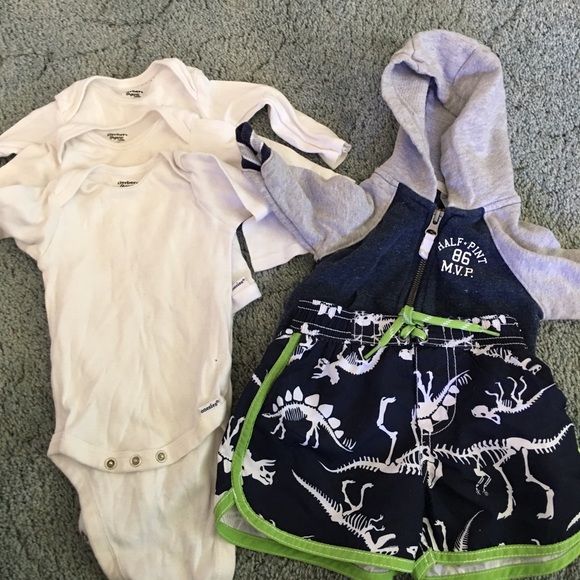 3 month old baby clothes - Picture 2 of 6